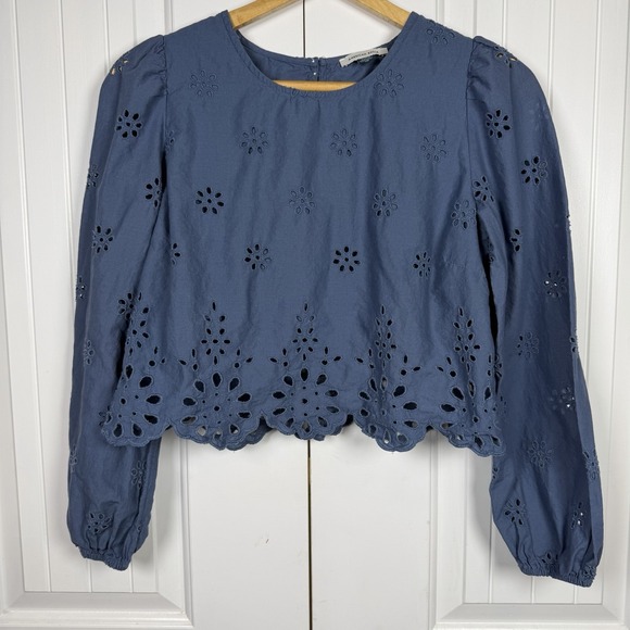 American Eagle Outfitters Tops - American Eagle Eyelet Crop Top Women's Small Blue Puff Sleeve Keyhole Back